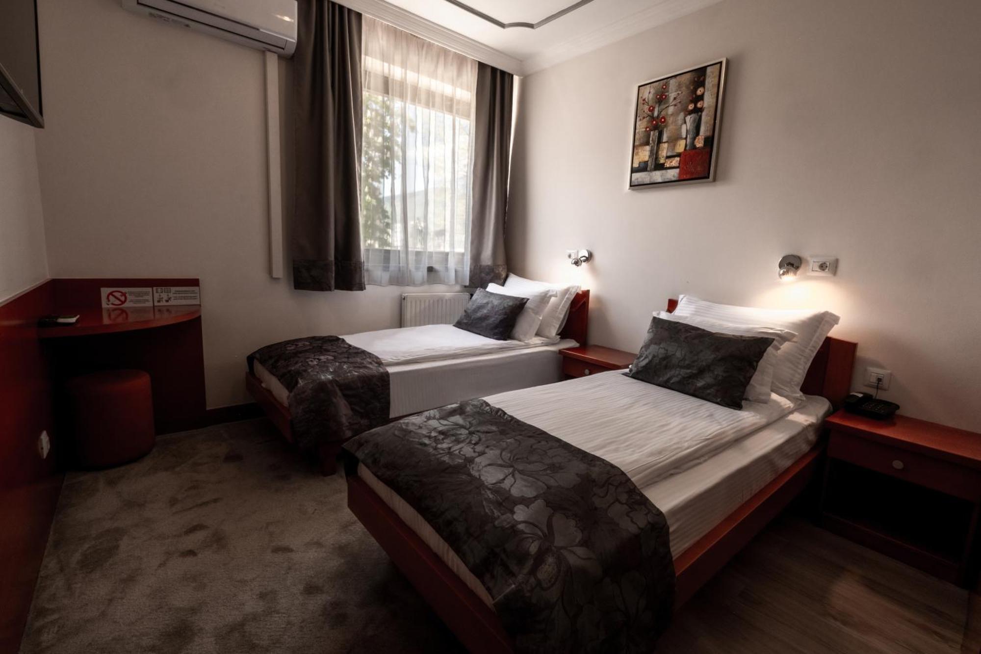 Hotel Bosna 1 Ilidža Екстериор снимка