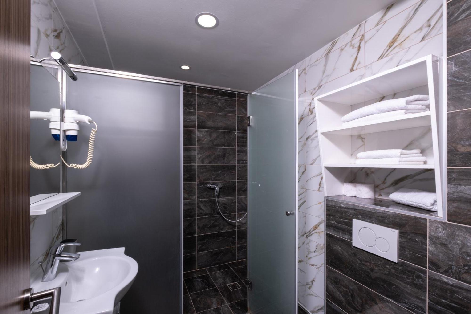 Hotel Bosna 1 Ilidža Екстериор снимка